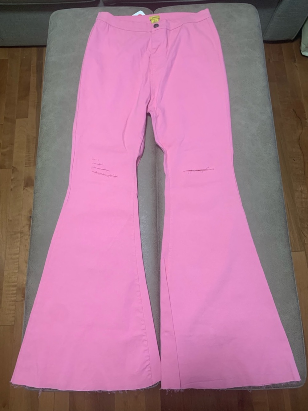 Daisy Women’s Pink Stretch Distressed Raw Hem Flared Leg Jeans NEW Size 2X - Picture 2 of 7
